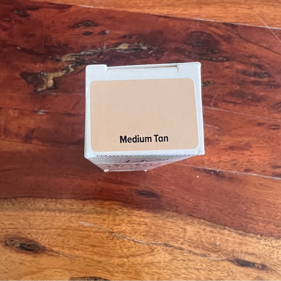 IT Cosmetics CC+ Nude Glow Lightweight Foundation Glow Serum SPF 40 Niacinamide - Picture 5 of 5